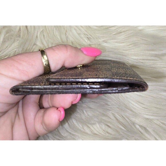 Authenticated Louis Vuitton Damier Ebene 6 Key Case - Picture 5 of 12